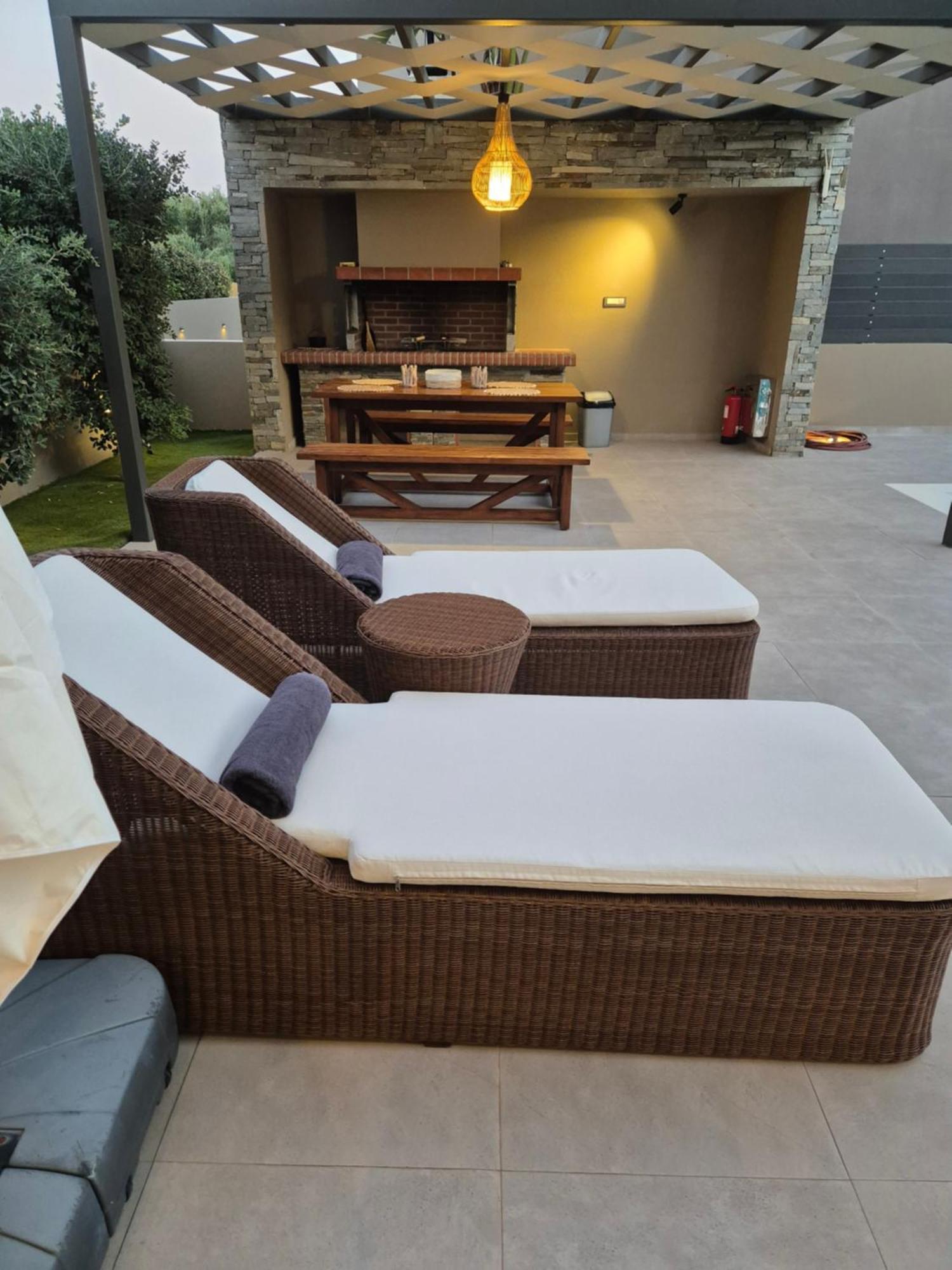 Aguacate Glafki With Heated Private Swimming Pool Villa ซีลีวี ภายนอก รูปภาพ